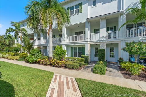 7089 Edison Pl, Palm Beach Gardens, FL, 33418-6057 | Card Image