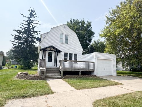 319 8th St, Brewster, MN, 56119-4030 | Card Image