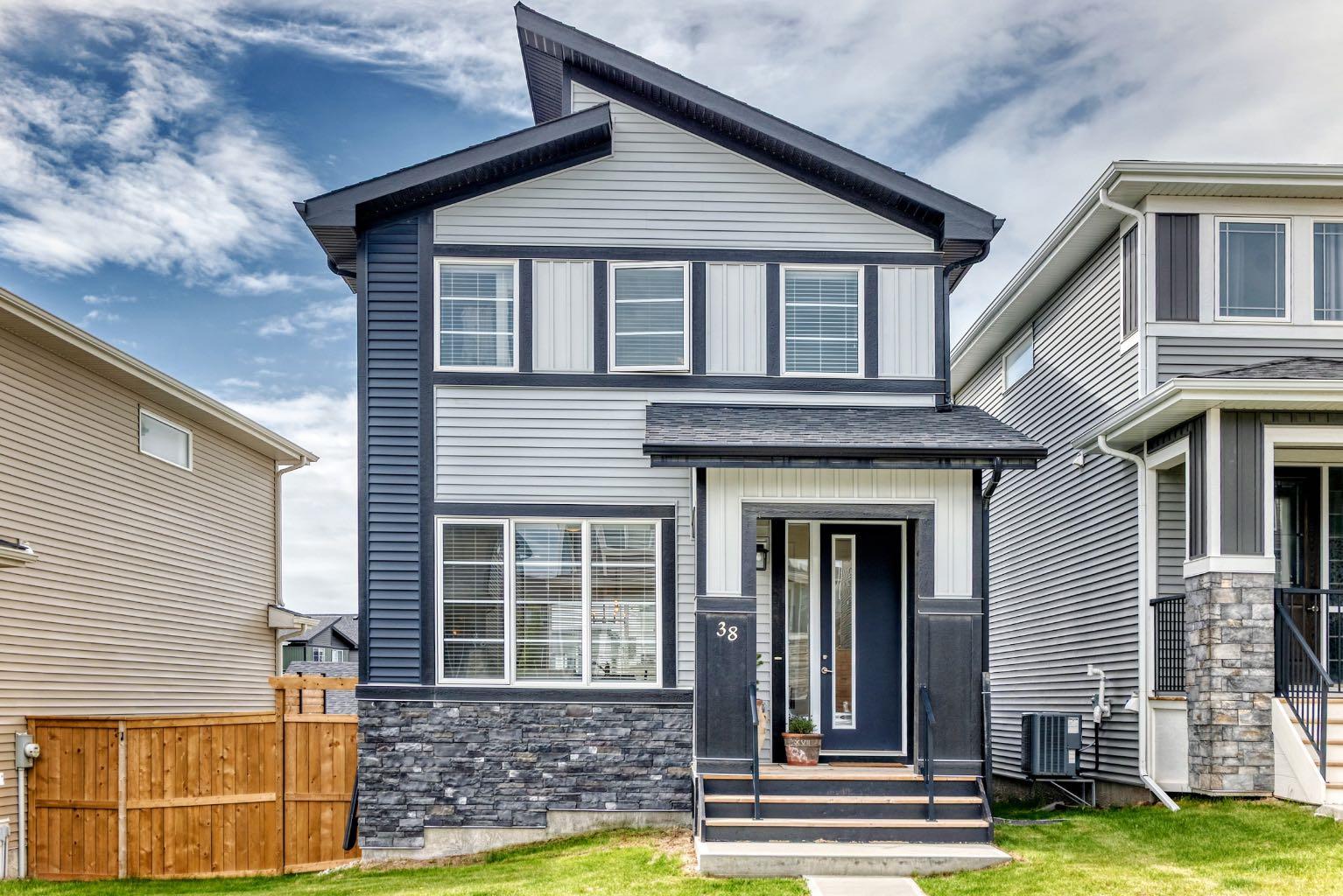 Residential in Cochrane