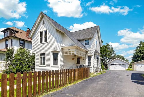 155 W North St, CAPRON, IL, 61012-7720 | Card Image