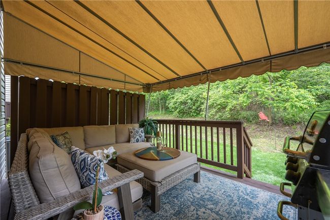 113 Unity Sq, Townhouse with 3 bedrooms, 3 bathrooms and 2 parking in Unity Twp PA | Image 27