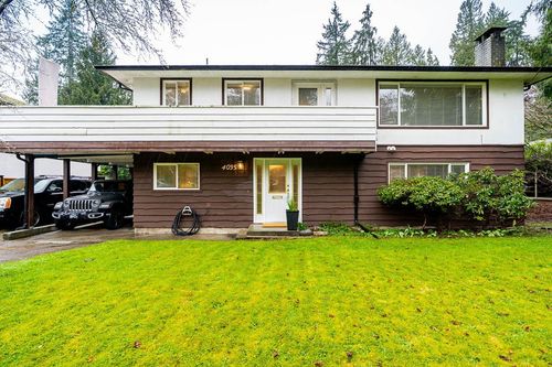 4035 Hoskins Rd, North Vancouver, BC, V7K2P4 | Card Image