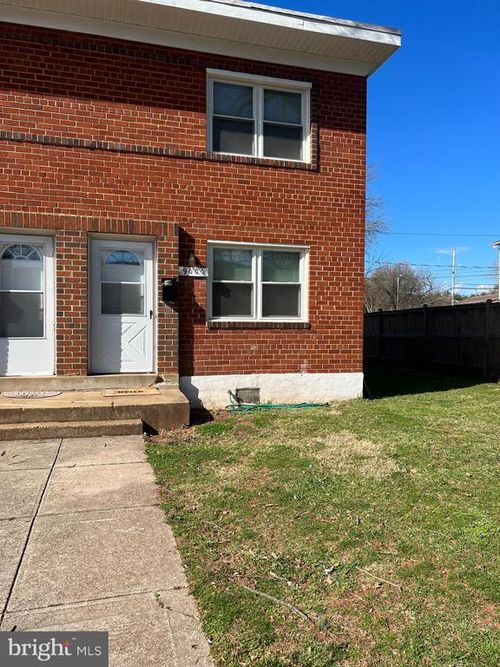 9000 Merrimack Dr, MANASSAS, VA, 20110-5712 | Card Image