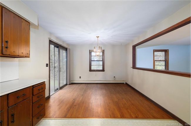 1042 N Main Street Ext, House other with 3 bedrooms, 2 bathrooms and null parking in Wallingford CT | Image 7