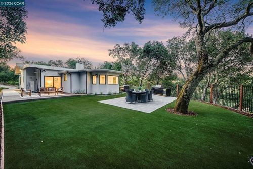 233 Melody Ln, Orinda, CA, 94563-1007 | Card Image