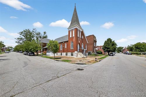 3127 California Ave, Saint Louis, MO, 63118-2303 | Card Image