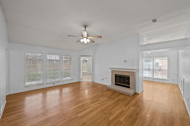 7501 Lake Arrowhead Dr, House other with 3 bedrooms, 2 bathrooms and null parking in Fort Worth TX | Image 12