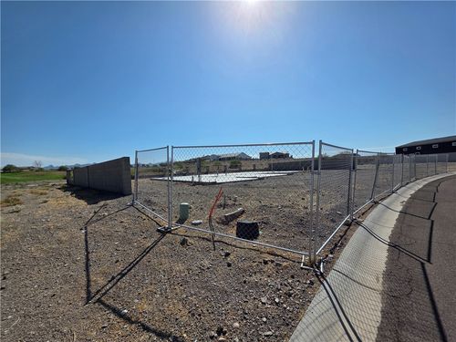 2365 E Calle Toledo, Fort Mohave, AZ, 86426-1204 | Card Image