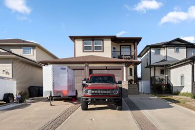 438 Vista Dr Se, House detached with 4 bedrooms, 3 bathrooms and 5 parking in Medicine Hat AB | Image 1