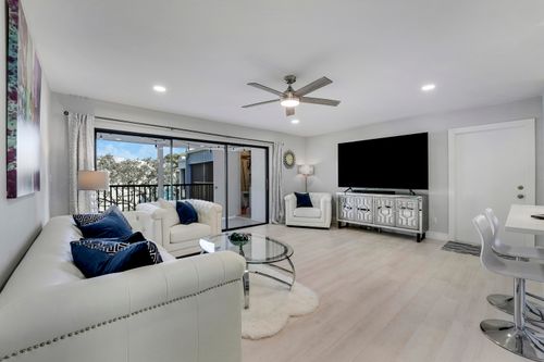 35d-525 Dotterel Rd, Delray Beach, FL, 33444-2044 | Card Image