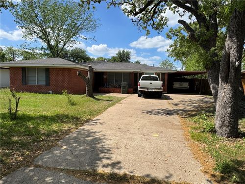 208 Helena St, Bryan, TX, 77801-4421 | Card Image