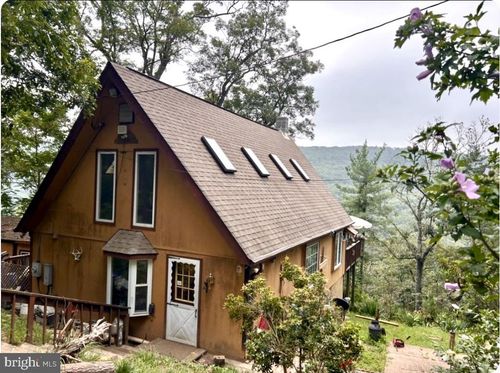 444 Nugget Dr, CAPON BRIDGE, WV, 26711-9431 | Card Image