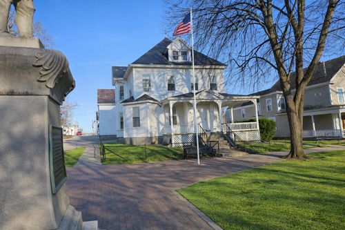 19 Orange St, Nashua, NH, 03064-2272 | Card Image