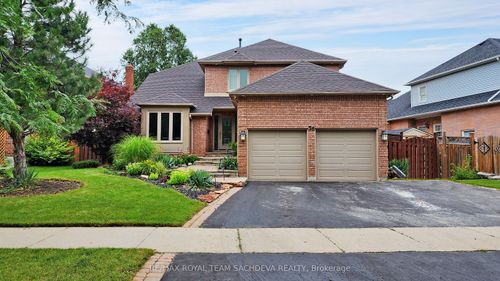 36 Kennett Dr, Whitby, ON, L1P1L5 | Card Image