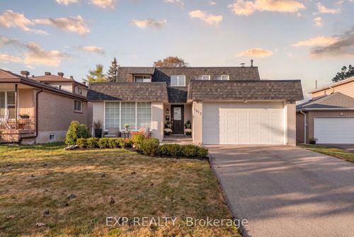 1317 Tredmore Dr, Mississauga, ON, L5J3V5 | Card Image