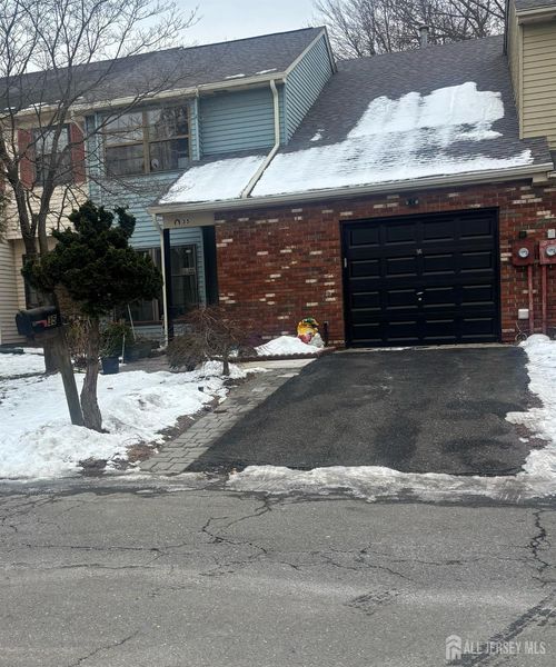 35 Walton Ct, East Brunswick, NJ, 08816-4070 | Card Image