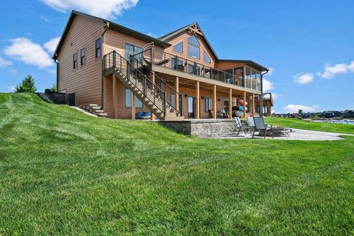 N8676 Beachtown Cir, New Lisbon, WI, 53950-8809 | Card Image