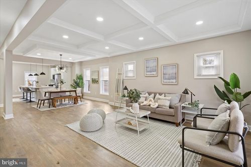 3925 Norfolk Ave, BALTIMORE, MD, 21216-1240 | Card Image