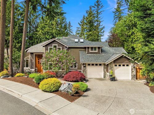 12514 Ne 65th St, Kirkland, WA, 98033-8572 | Card Image