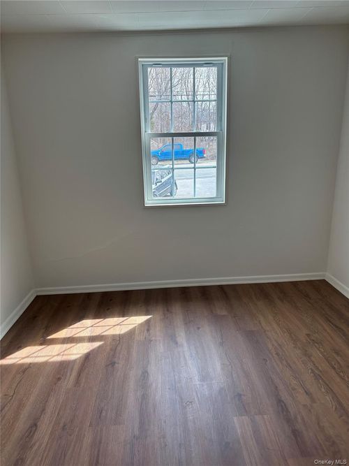 616 Vassar Rd, Poughkeepsie, NY, 12603-6033 | Card Image