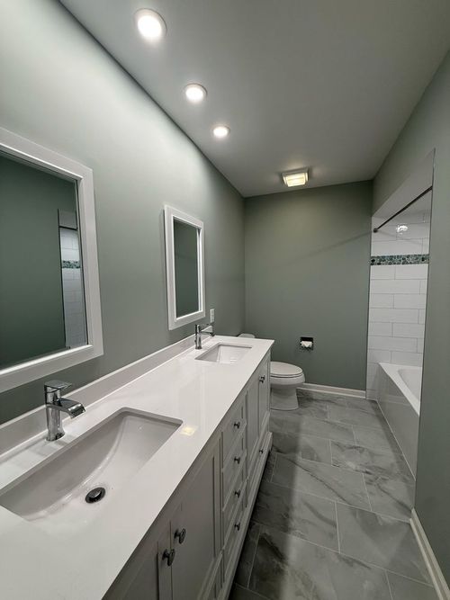 221 Hillwick Lane, Schaumburg, IL, 60193 | Card Image