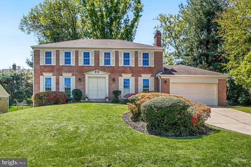 9120 Paddock Ln, POTOMAC, MD, 20854-2335 | Card Image