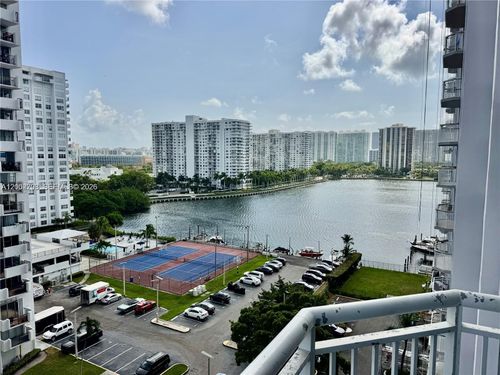 1002-18051 Biscayne Blvd, Aventura, FL, 33160-5262 | Card Image
