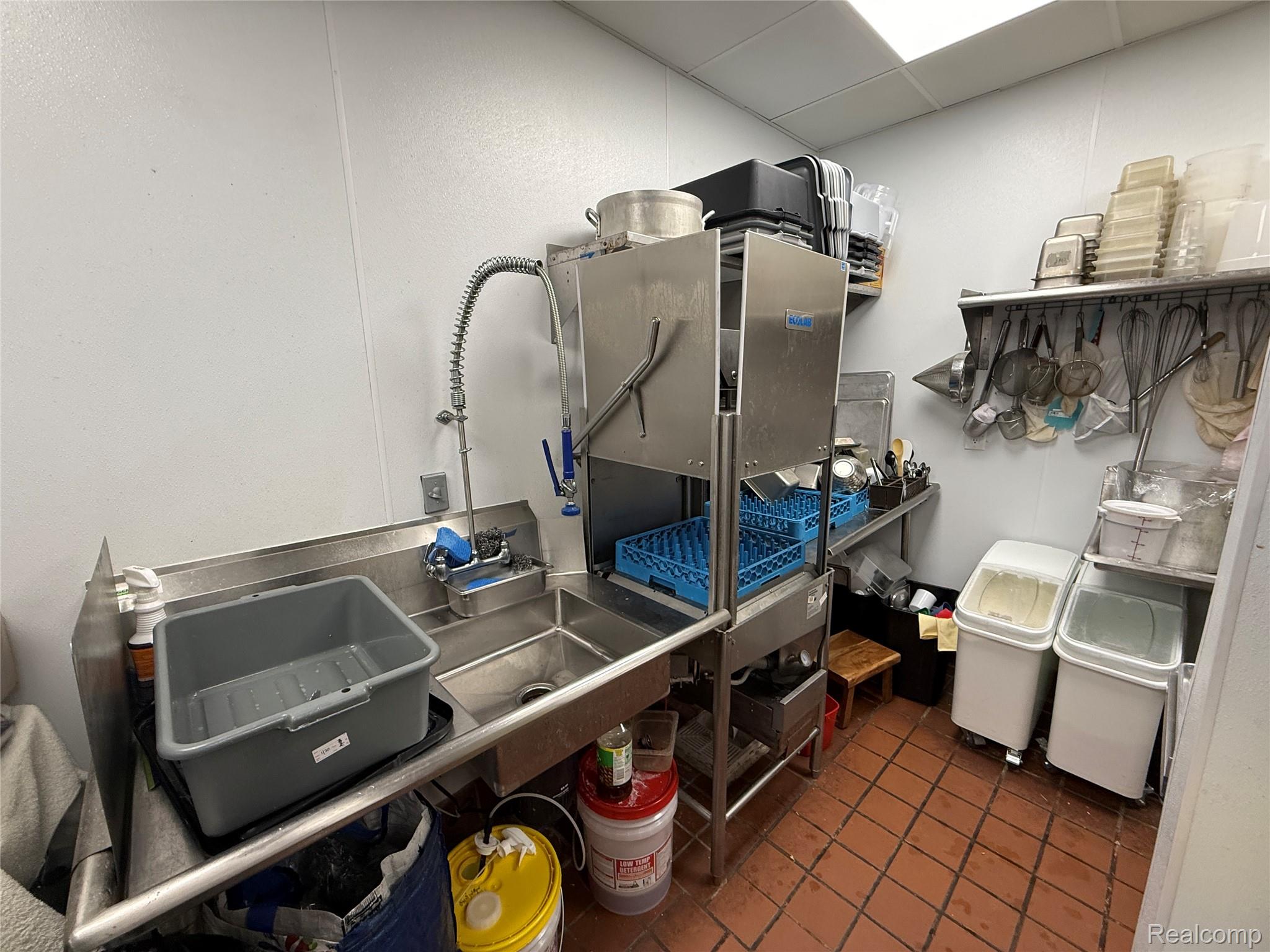 Business Opportunity in Rochester Hills 4