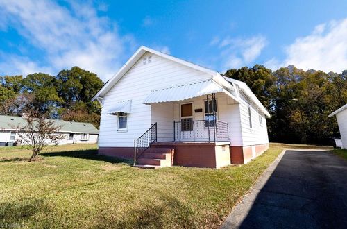 703 Law St, Greensboro, NC, 27401-3428 | Card Image