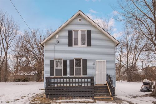 5011 Guy Ave, Cleveland, OH, 44127-1627 | Card Image