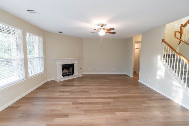 10920 Quarry Oaks Trl, House other with 5 bedrooms, 4 bathrooms and 2 parking in Austin TX | Image 11