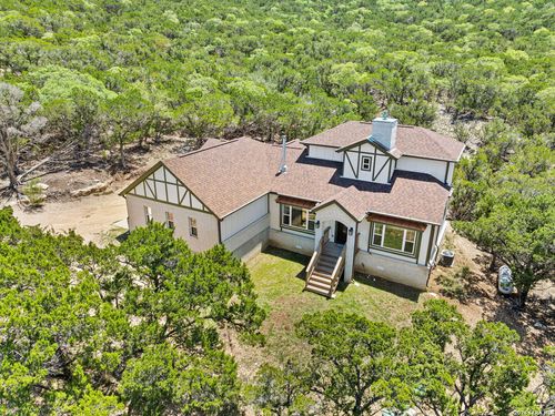 223 Canyon View Dr, Pipe Creek, TX, 78063 | Card Image