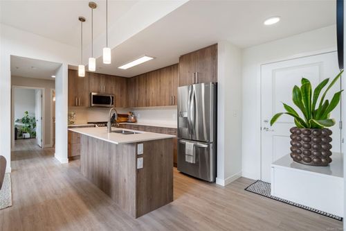 410-110 Presley Pl, View Royal, BC, V9B0H5 | Card Image