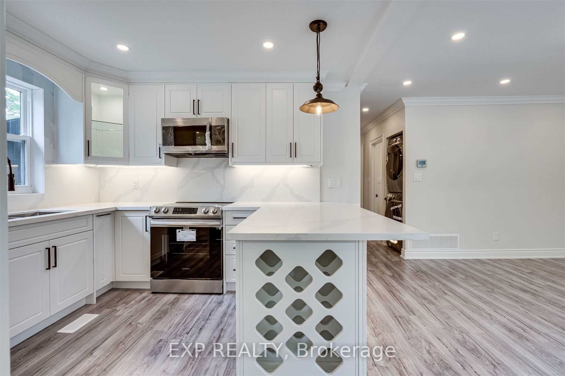 Residential Lease in Hamilton 3