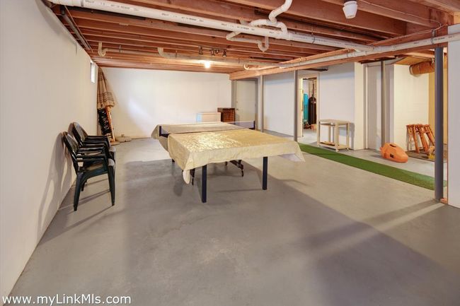 100 Gosnolds Way, House other with 4 bedrooms, 3 bathrooms and null parking in Chilmark MA | Image 36