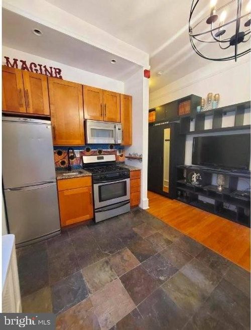 2r-1109 Spruce St, PHILADELPHIA, PA, 19107-6764 | Card Image
