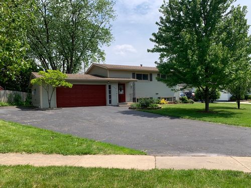 119 Ridge Ln, Geneva, IL, 60134-2431 | Card Image