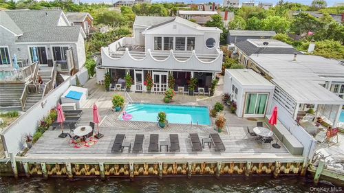 115 Bayview Walk, Sayville, NY, 11782 | Card Image