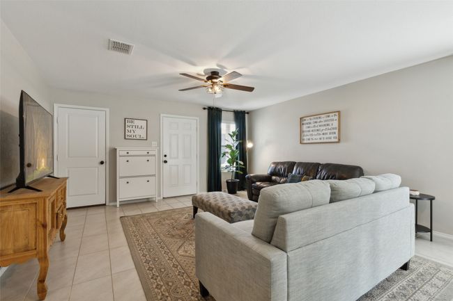 7029 Adderly Rd, House other with 3 bedrooms, 2 bathrooms and null parking in Pilot Point TX | Image 5