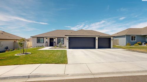 7726 Coldwater Drive, Pasco, WA, 99301 | Card Image