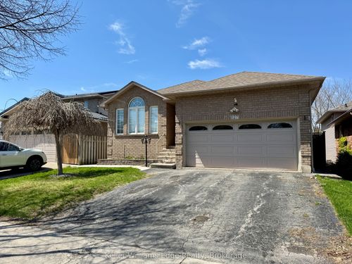 lower-127 First Road W, Hamilton, ON, L8J2R3 | Card Image