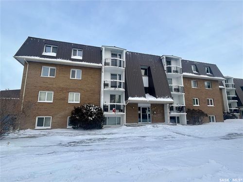 32-27 Centennial St, Regina, SK, S4S6P8 | Card Image
