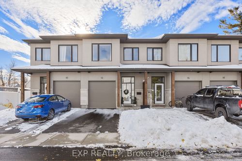 12 Charles St, Carleton Place, ON, K7C2Y1 | Card Image