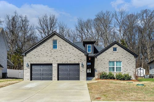 7208 Winding Way, Pleasant View, TN, 37146-8104 | Card Image