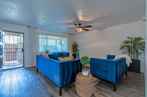 6044 W Augusta Ave, Glendale, AZ, 85301-1235 | Card Image