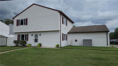 3544 Faraday Ln, Virginia Beach, VA, 23452-4049 | Card Image