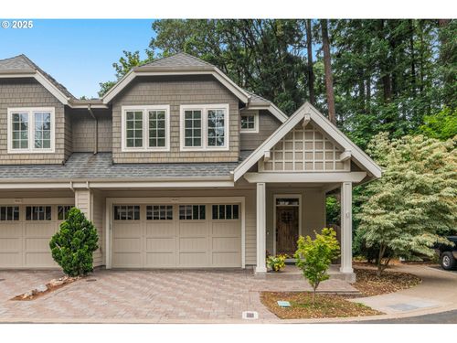 4661 Trillium Woods, Lake Oswego, OR, 97035-3614 | Card Image