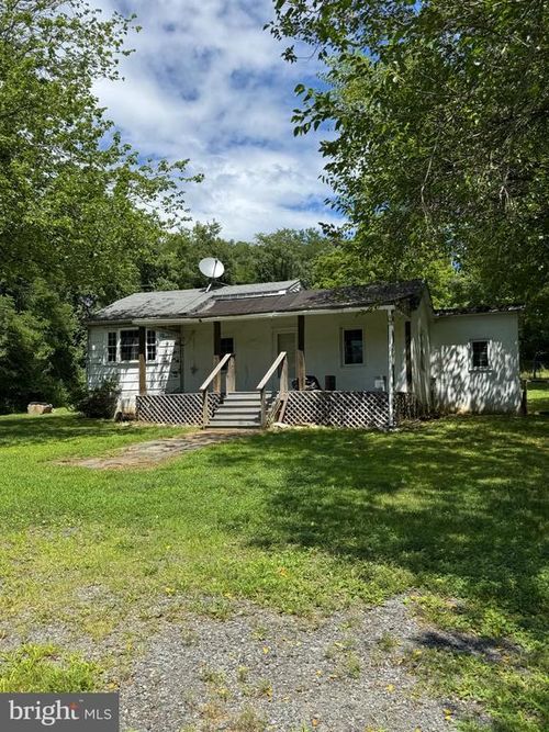 3847 Leeds Manor Rd, MARSHALL, VA, 20115 | Card Image