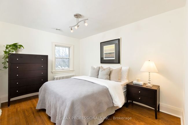 27 Larkin Ave, House other with 4 bedrooms, 2 bathrooms and null parking in Toronto ON | Image 24