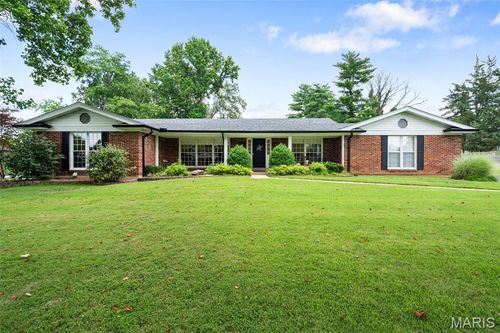 312 Diplomat Ln, Chesterfield, MO, 63017-2819 | Card Image